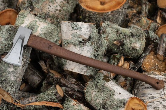 Kloofbijl kiezen en veilig hout kloven