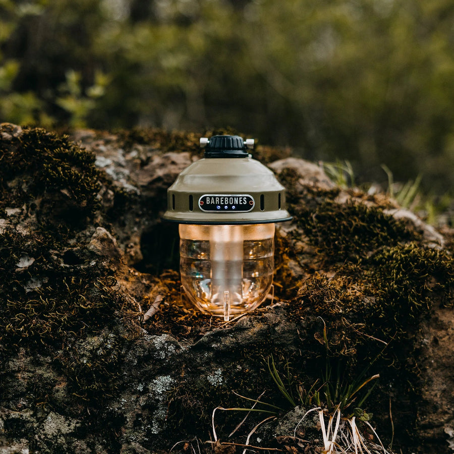 Barebones Beacon Hanging Light  Olive Drab LIV-233 LED-lantaarn - Firesite