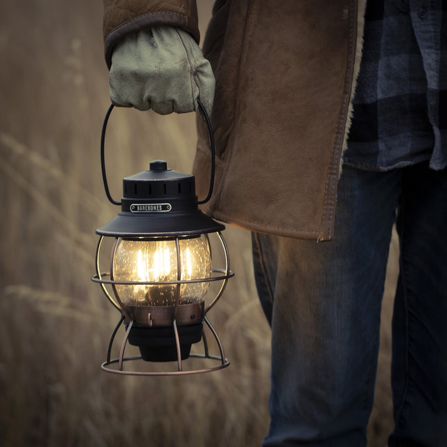 Barebones Railroad Lantern Antique Bronze LIV-280 LED-lantaarn