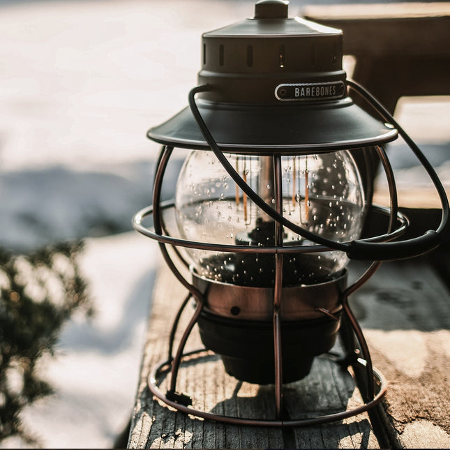 Barebones Railroad Lantern Antique Bronze LIV-280 LED-lantaarn