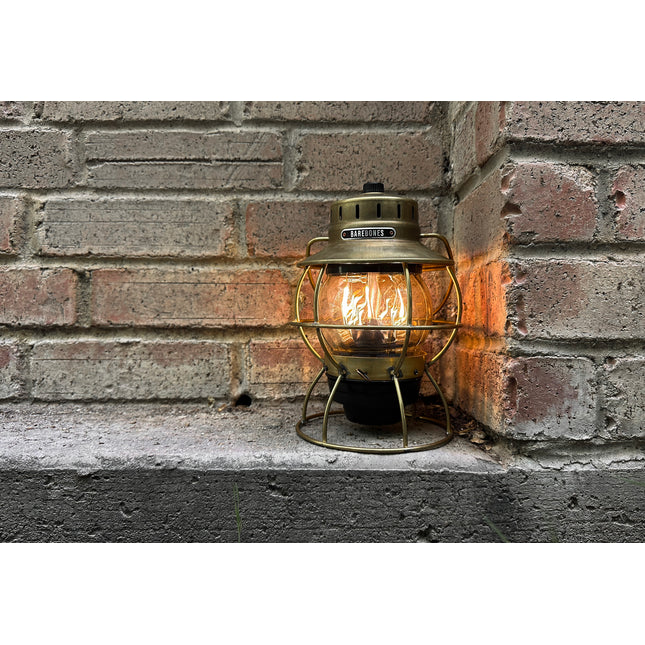 Barebones Railroad Lantern Messing LIV-186 LED-lantaarn
