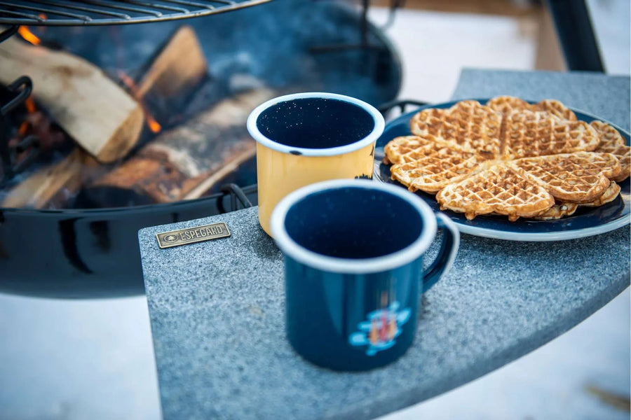 Granieten bijzettafel van Espegard voor de vuurschaal van 60 cm