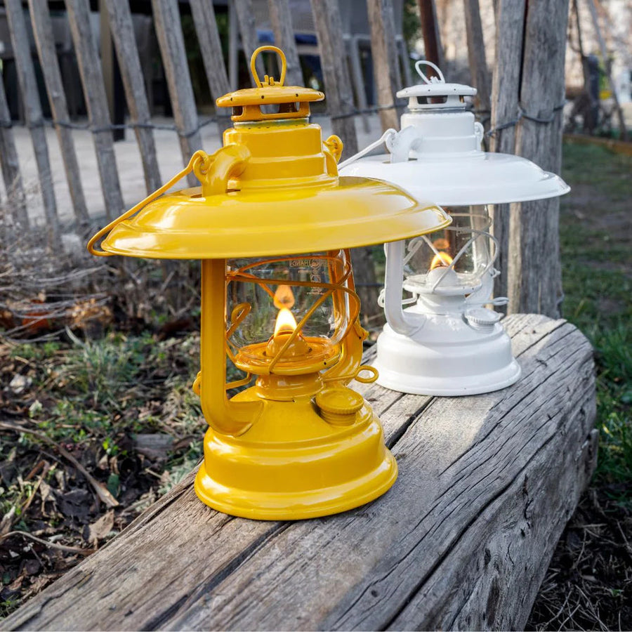 Feuerhand Stormlantaarn Baby Special 276 Signal Yellow - Firesite