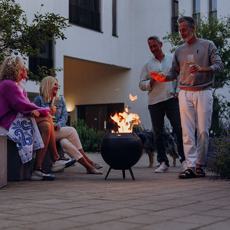 Höfats MOON 45 All Black Vuurschaal met standaard laag 45 cm - Firesite