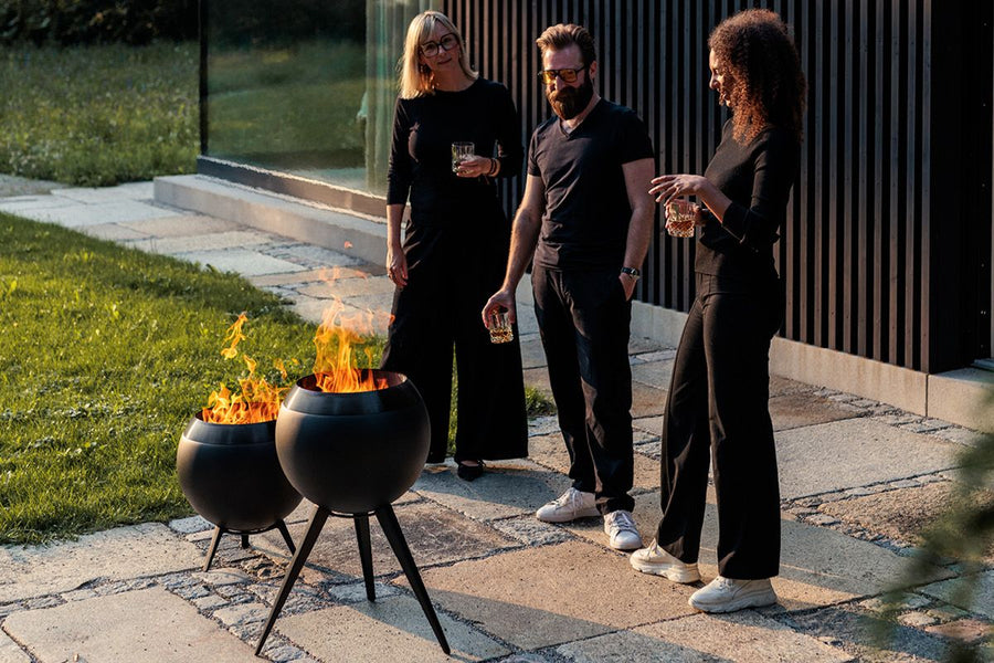 Höfats MOON 45 All Black Vuurschaal met standaard hoog 45 cm - Firesite