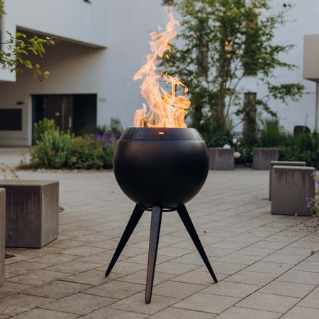 Höfats MOON 45 All Black Vuurschaal met standaard hoog 45 cm - Firesite