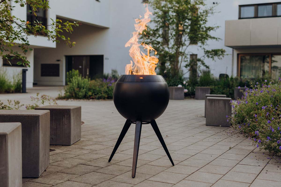 Höfats MOON 45 All Black Vuurschaal met standaard hoog 45 cm - Firesite