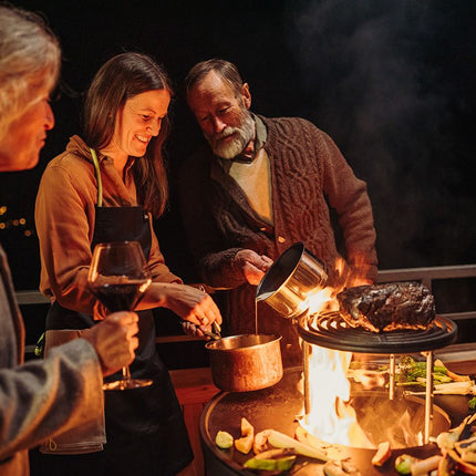 Höfats Bowl 70 Sear Grate Grillrooster op Verstelbare Poten met Handvat