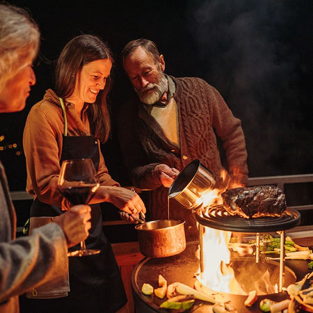 Höfats Bowl 70 Sear Grate Grillrooster op Verstelbare Poten met Handvat - Firesite