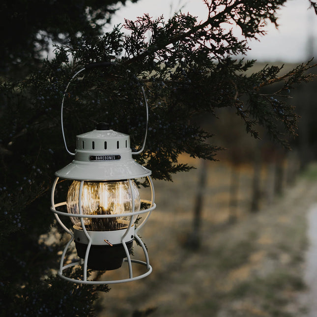 Barebones Railroad Lantern Vintage White LIV-180 LED-lantaarn