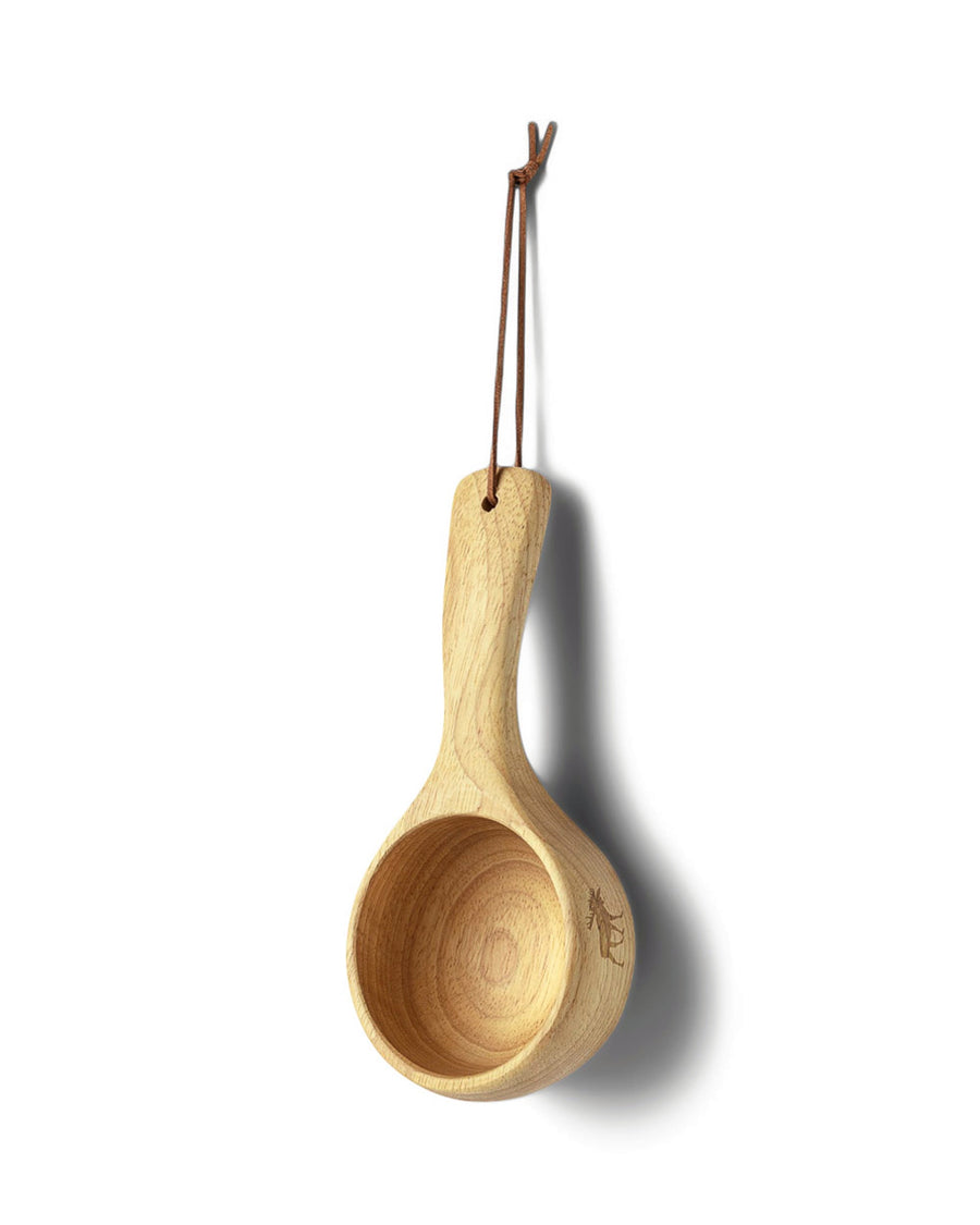 Øyo Houten Hutten Mok hangend aan het leren koord