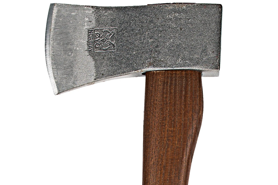 Close-up van de gesmede C45-kop van 1 kg