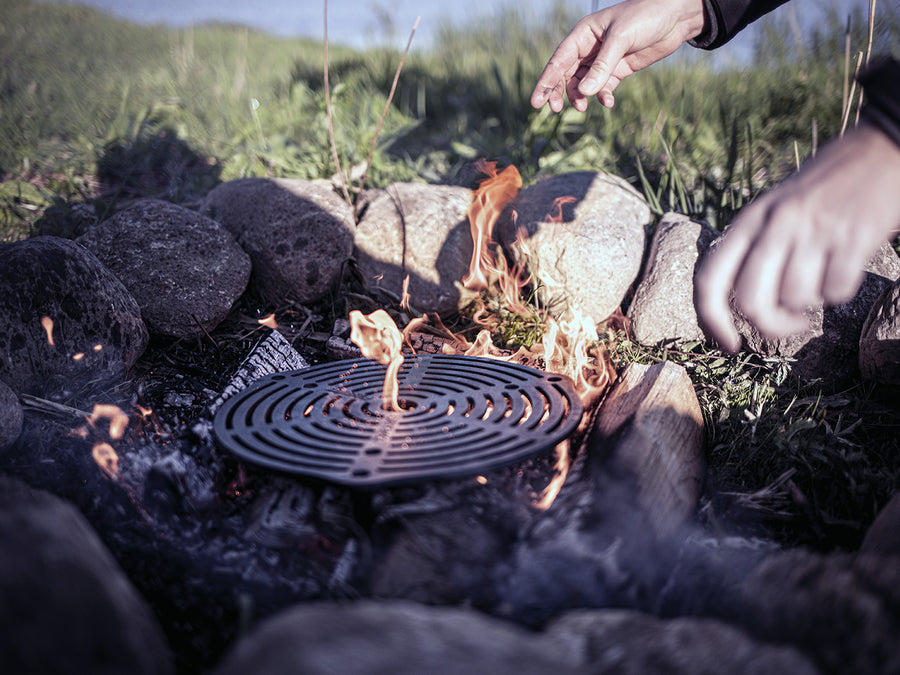 Petromax Gietijzeren onderzetter en inzetrooster met pootjes voor Dutch Oven 30cm 4