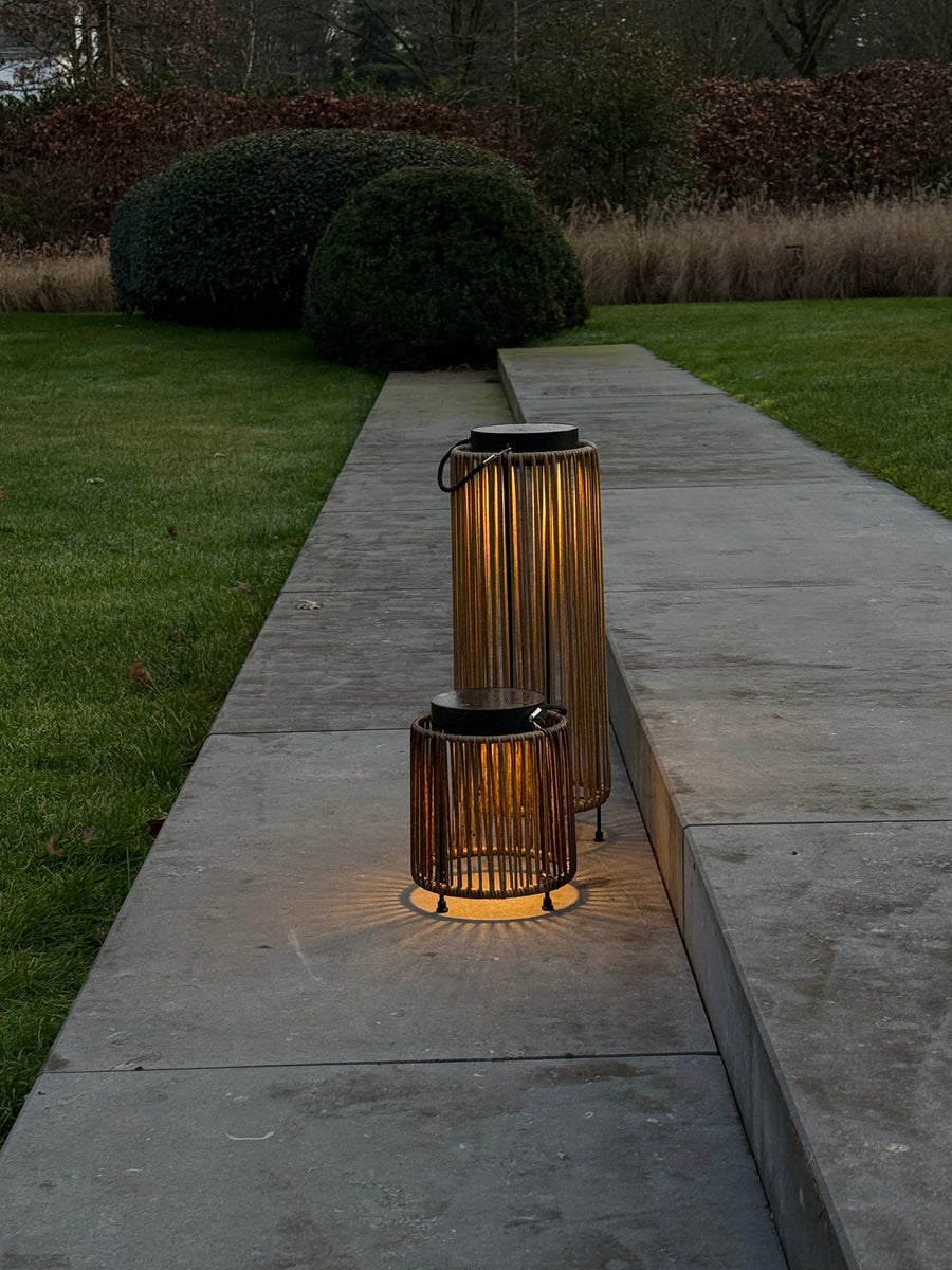 ZOLUNA solar lantaarn Luca Grande Deep Coal sfeerbeeld