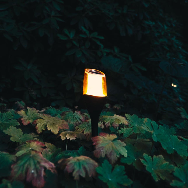 ZOLUNA solar priklamp Anky langs het tuinpad