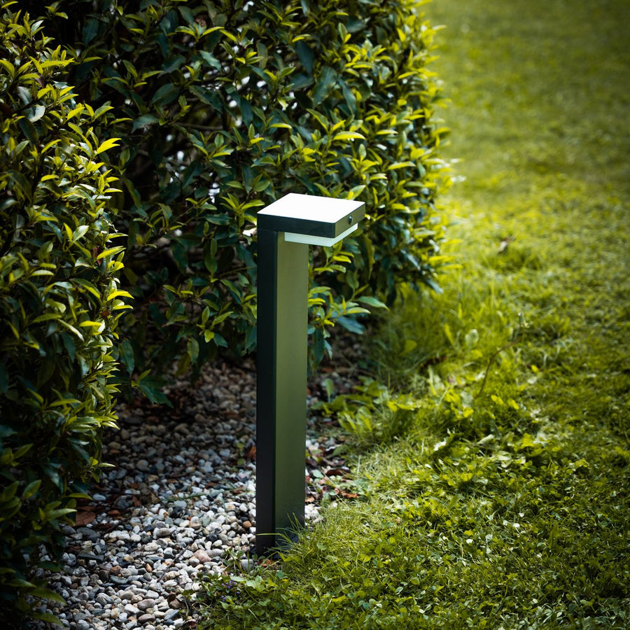 ZOLUNA solar priklamp Bram in de tuin