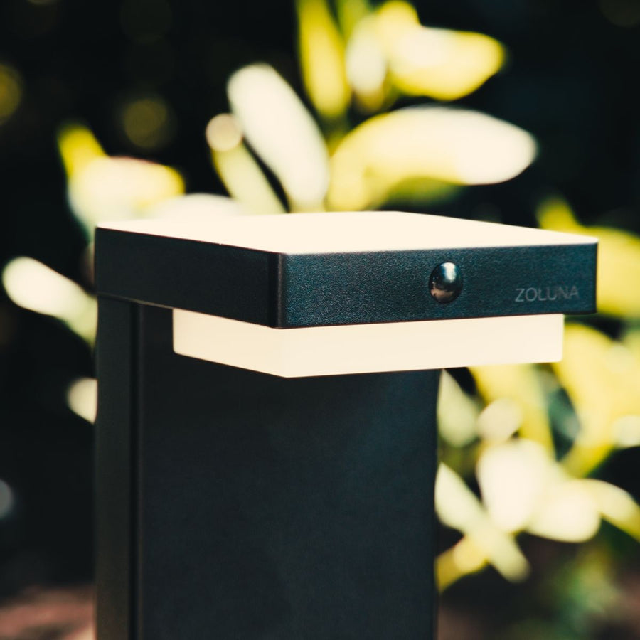ZOLUNA solar priklamp Bram langs de oprit