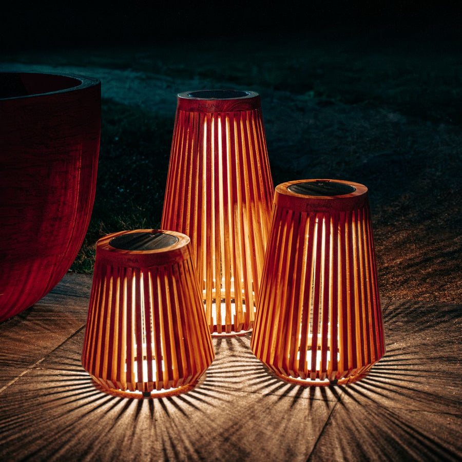 ZOLUNA solar vloerlamp Lon L in de avond