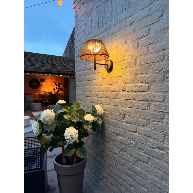 ZOLUNA solar wandlamp Ayla in de avond