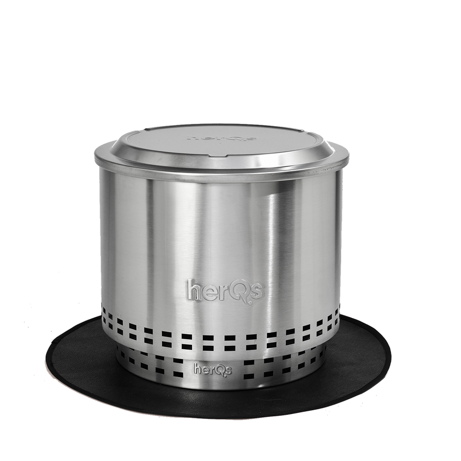 herQs Closer Blaze RVS deksel op Blaze rookvrije vuurkorf met standaard, productfoto witte achtergrond