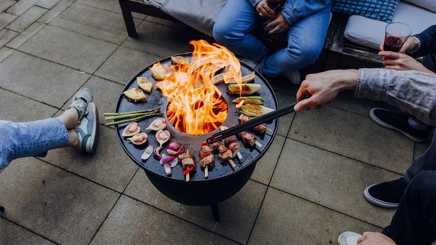Höfats MOON 45 Grillset laag All Black Vuurschaal + Plancha - Firesite