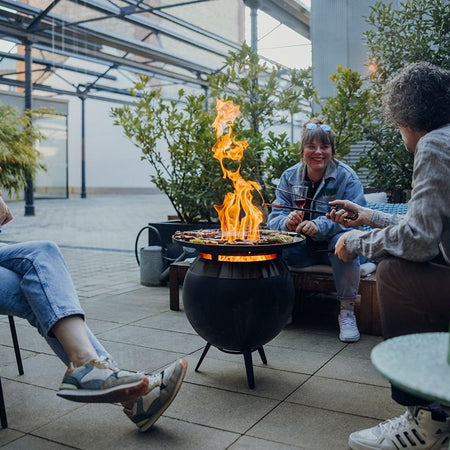 Höfats MOON 45 Grillset laag All Black Vuurschaal + Plancha - Firesite