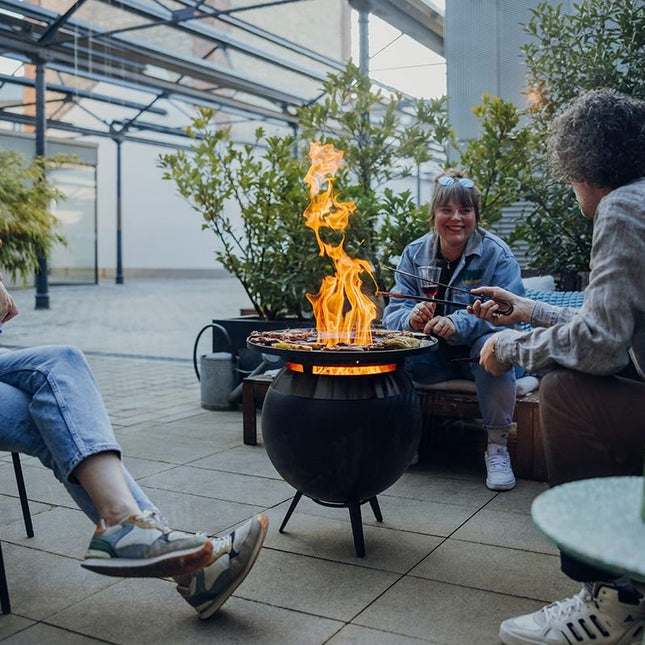 Höfats MOON 45 Grillset laag All Black Vuurschaal + Plancha