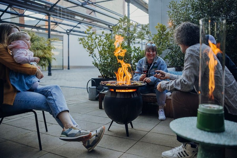 Höfats MOON 45 Grillset laag All Black Vuurschaal + Plancha - Firesite